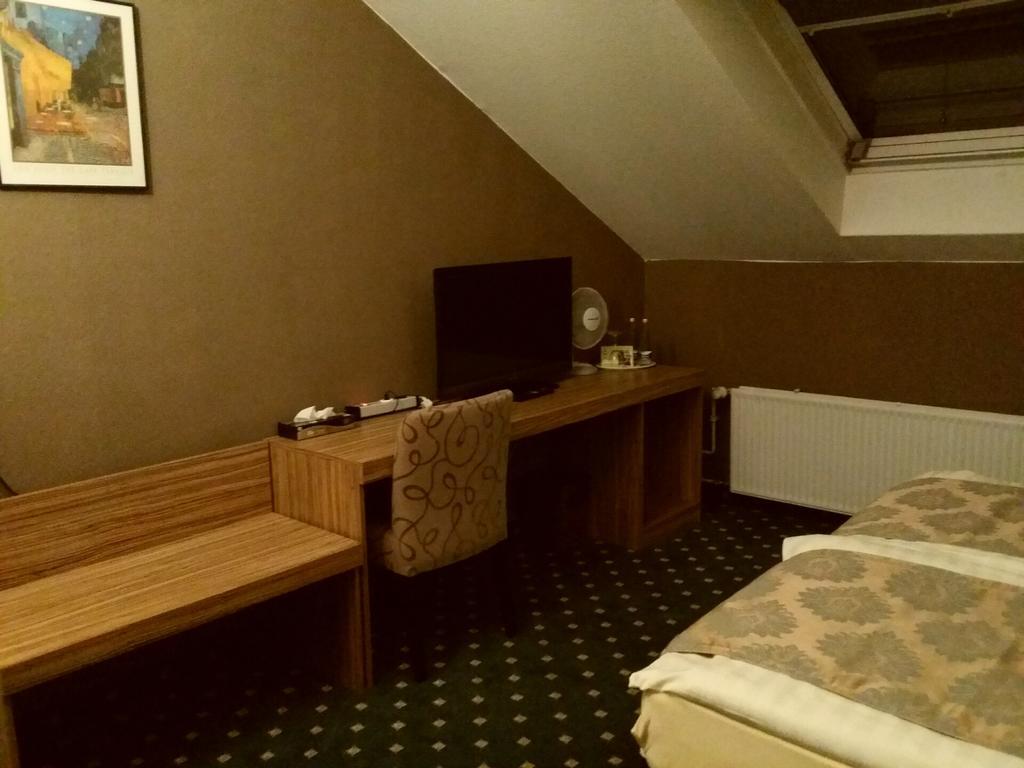 Abant Hotel Frankfurt โอเบิร์ทสเฮาเซน ภายนอก รูปภาพ